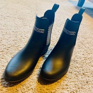 Mid length Rainboots
